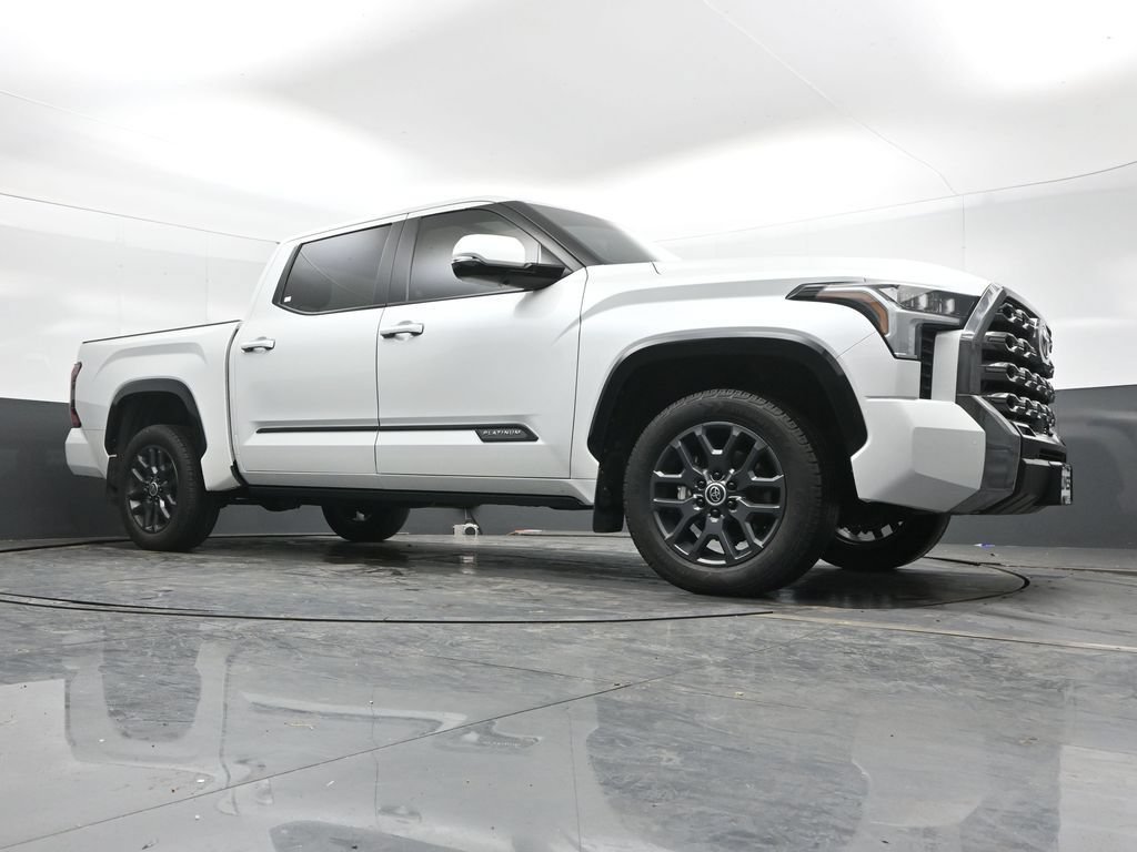 Used 2024 Toyota Tundra Platinum AWD/4WD image 42