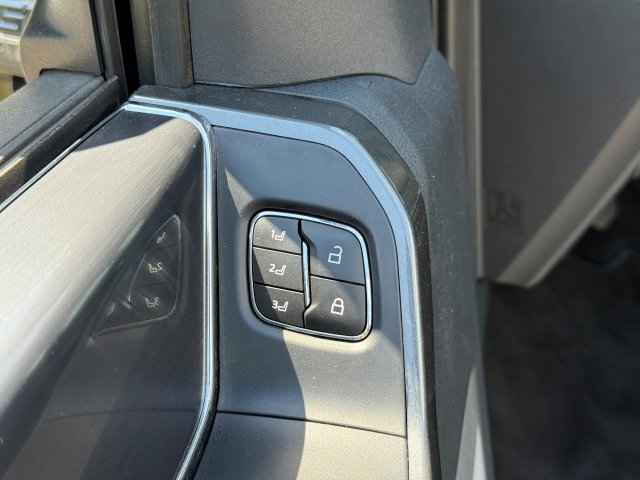 Used 2023 Ford F150 Lariat w/ Equipment Group 502A High image 13