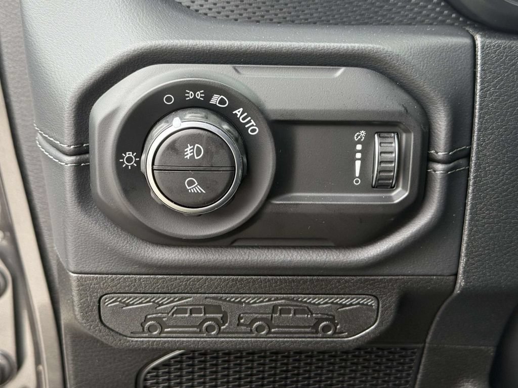 New 2026 Jeep Gladiator Rubicon AWD/4WD image 24