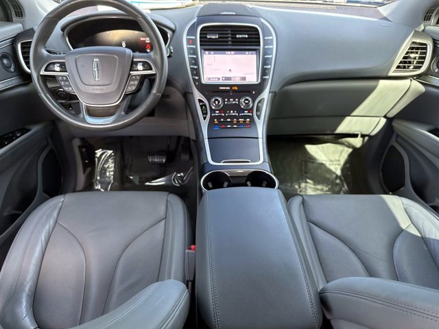 Used 2020 Lincoln Nautilus Reserve FWD image 17