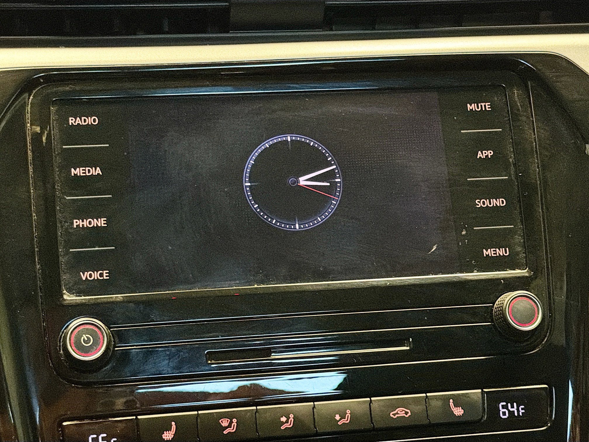 Used 2021 Volkswagen Passat 2.0T SE image 9