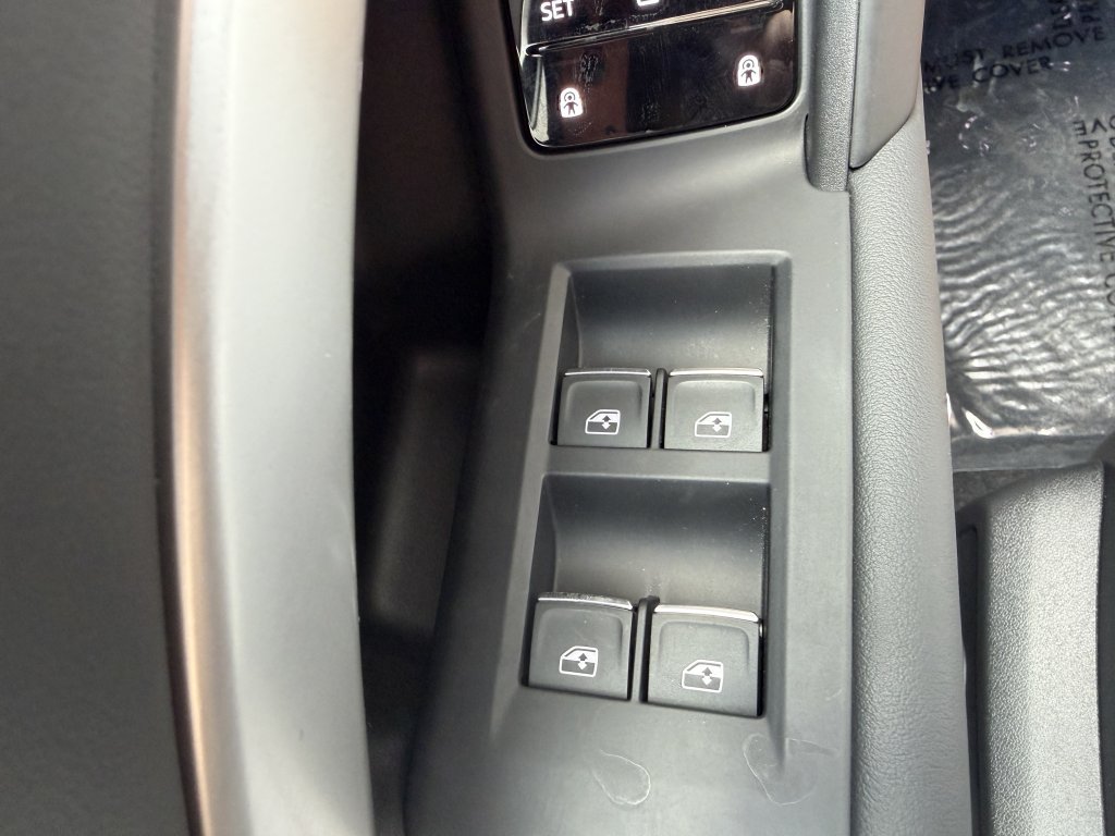 Used 2025 Audi Q5 Premium w/ Convenience Package AWD/4WD image 28
