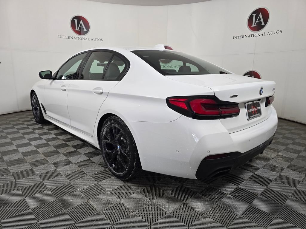 Used 2022 BMW 530i xDrive w/ M Sport Package image 6