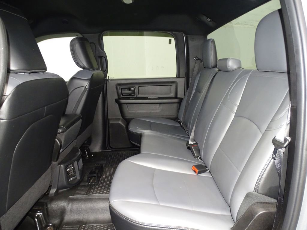 Used 2021 RAM 2500 Tradesman w/ Chrome Appearance Group image 11