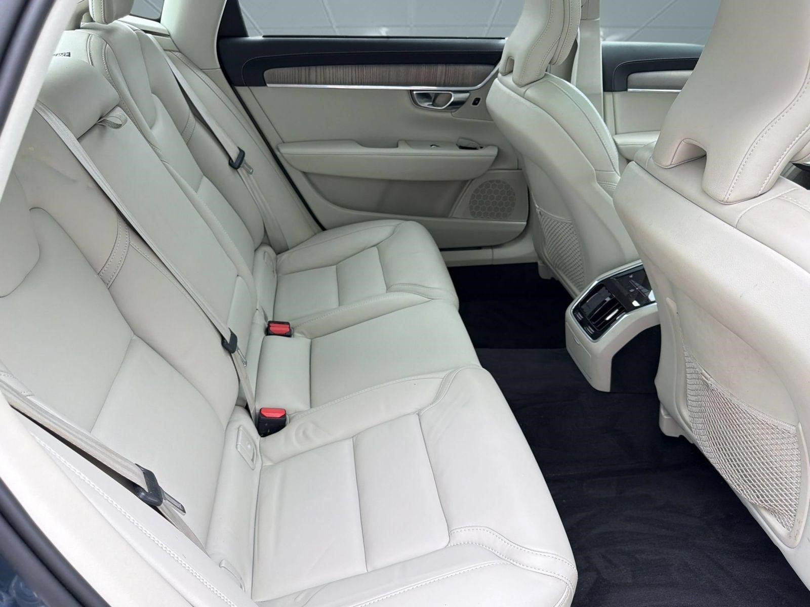 Used 2023 Volvo S90 B6 Ultimate w/ Protection Package Premier AWD/4WD image 30
