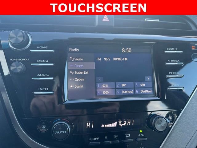 Certified 2018 Toyota Camry SE image 3