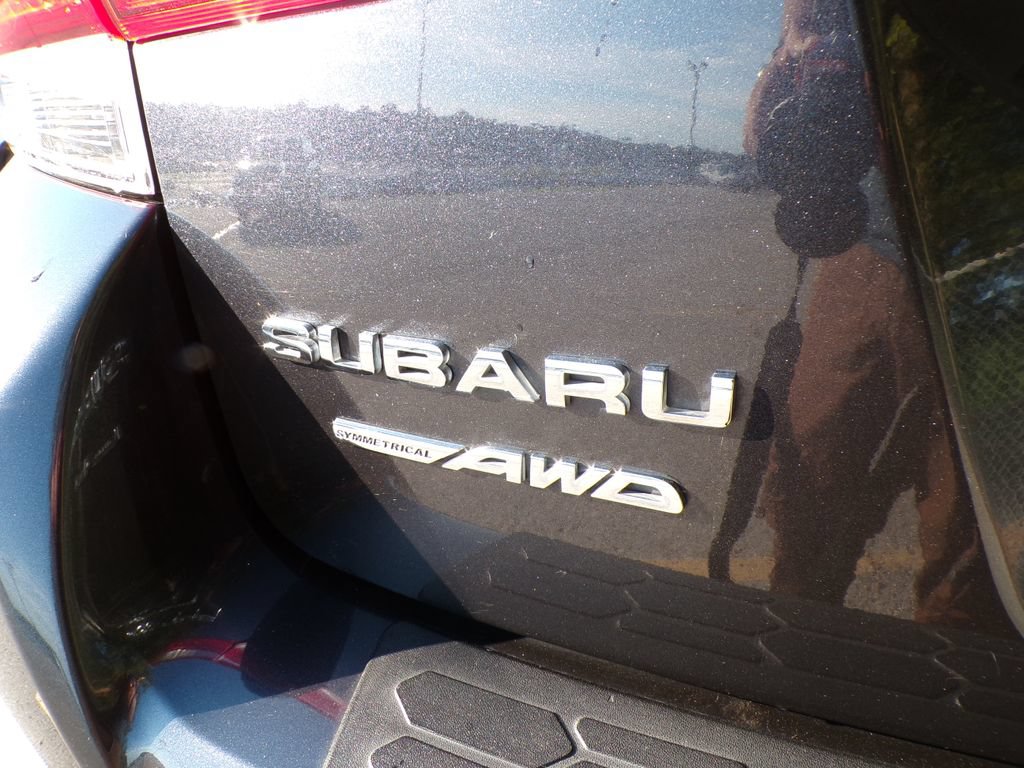 Used 2019 Subaru Crosstrek 2.0i Limited w/ Moonroof Package w/Navigation AWD/4WD image 18