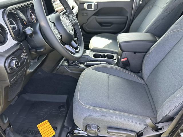 New 2025 Jeep Gladiator Willys image 23