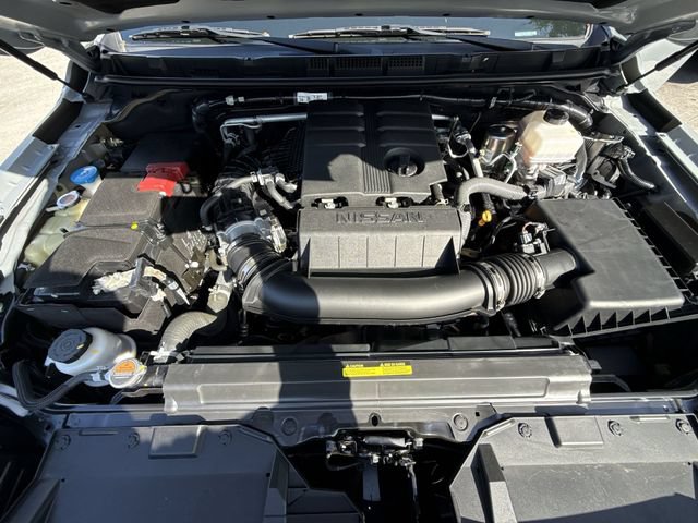 Used 2025 Nissan Frontier Pro-X RWD image 26