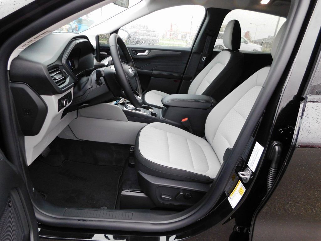 New 2026 Ford Escape Active w/ Active Premium Tech Pack image 12