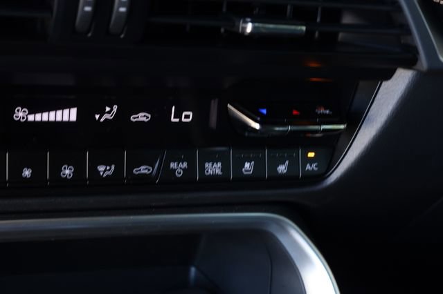 Used 2025 MAZDA CX-90 3.3 Turbo S w/ Premium Package image 29