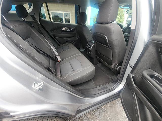 Used 2024 GMC Terrain SLE w/ Driver Convenience Package AWD/4WD image 12