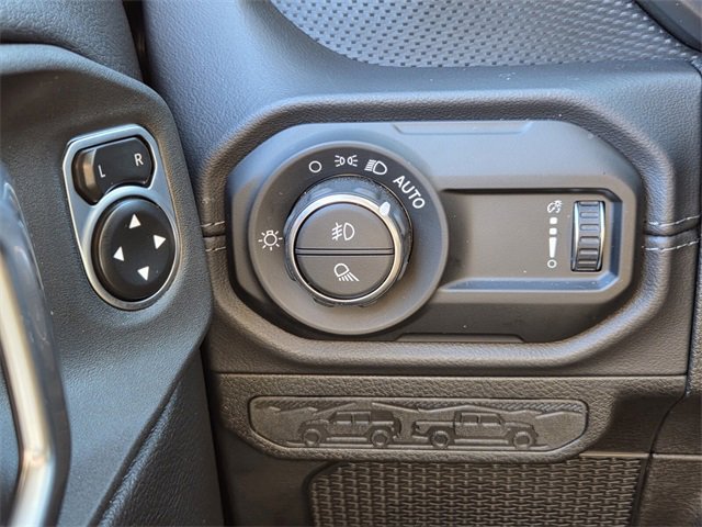 Used 2024 Jeep Gladiator Rubicon image 38