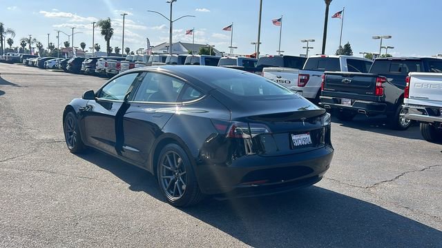 Used 2021 Tesla Model 3 Standard Range Plus RWD image 5