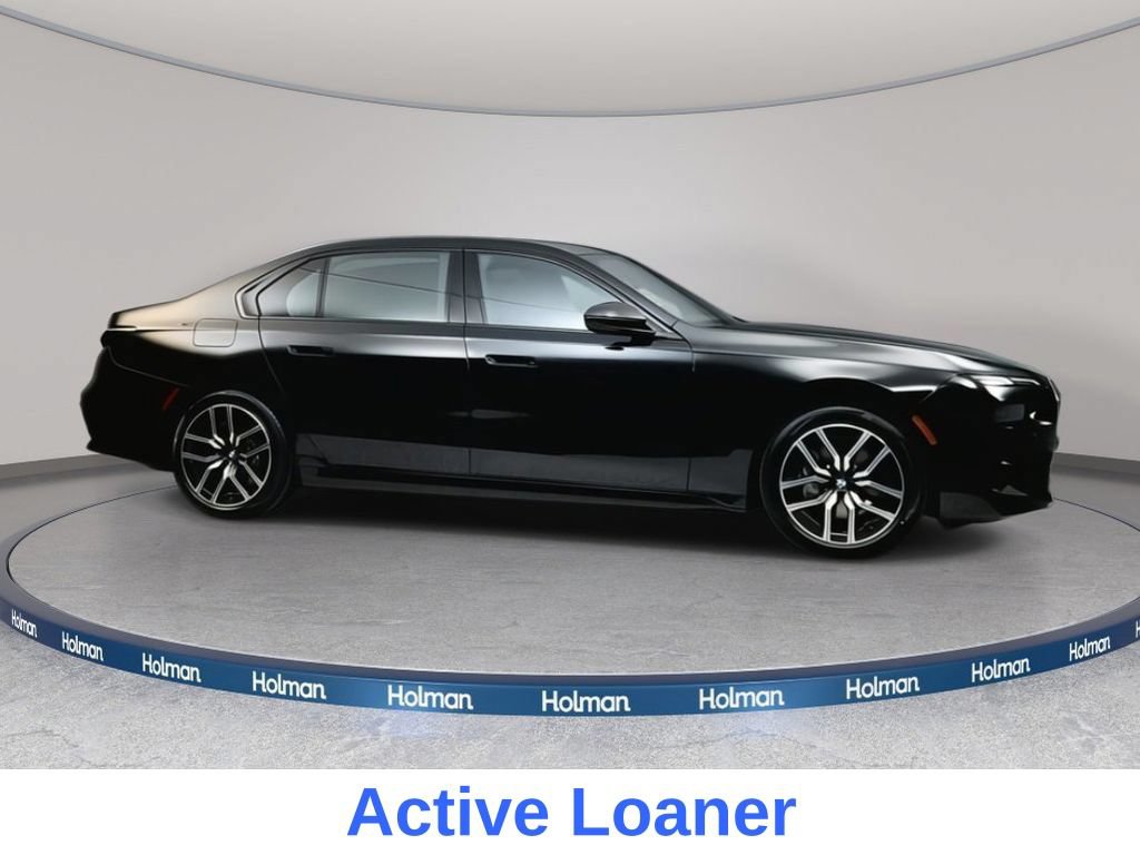 Used 2025 BMW i7 xDrive60 AWD/4WD image 11