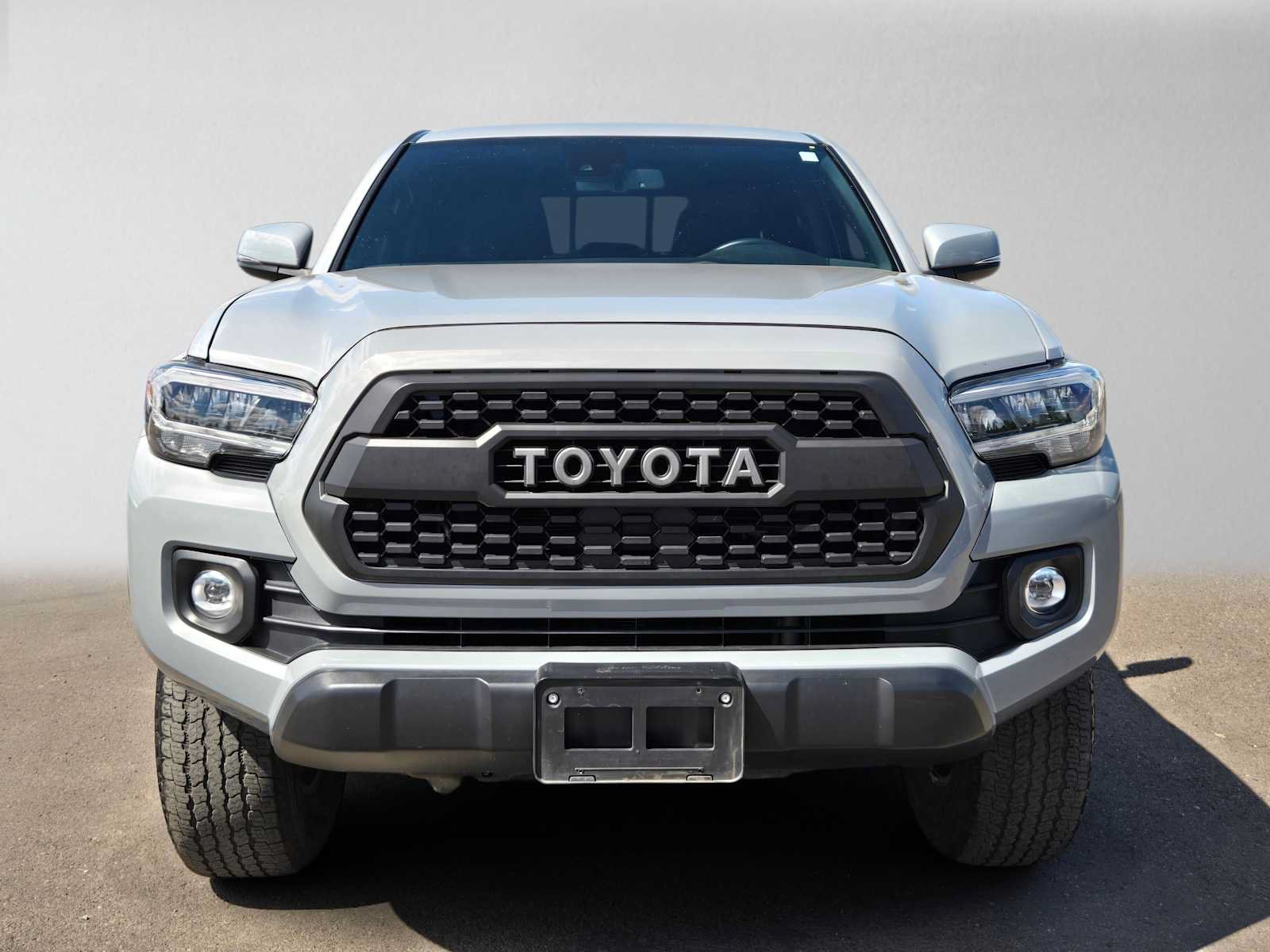 Certified 2020 Toyota Tacoma TRD Off-Road AWD/4WD image 10