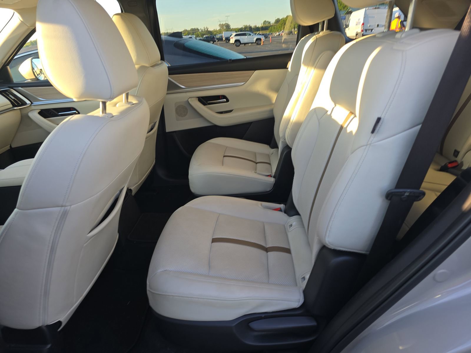Certified 2025 MAZDA CX-90 3.3 Turbo w/ Premium Plus Pkg image 19