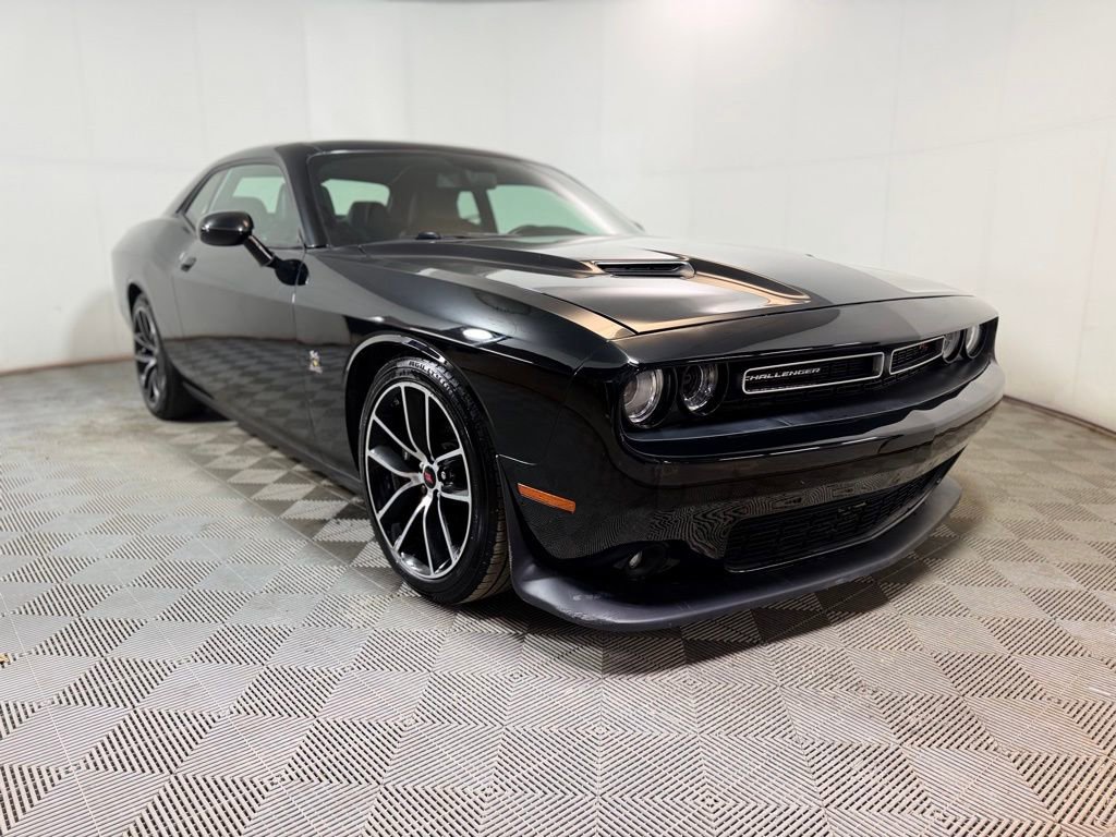 Used 2018 Dodge Challenger R/T Scat Pack w/ Leather Interior Group image 8