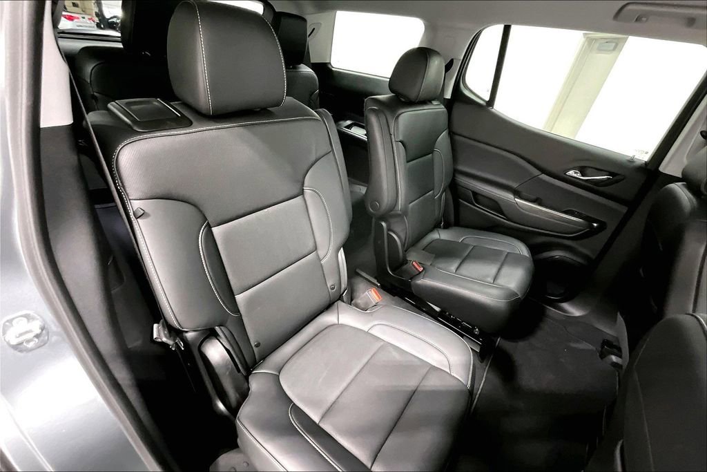 Used 2023 GMC Acadia SLT w/ Preferred Package FWD image 35