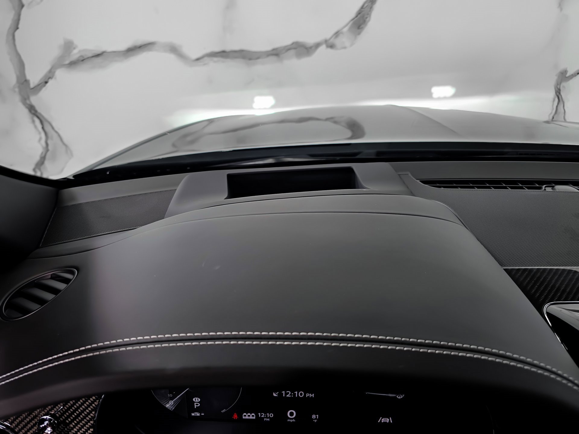 Used 2023 Bentley Bentayga Extended Wheelbase image 37