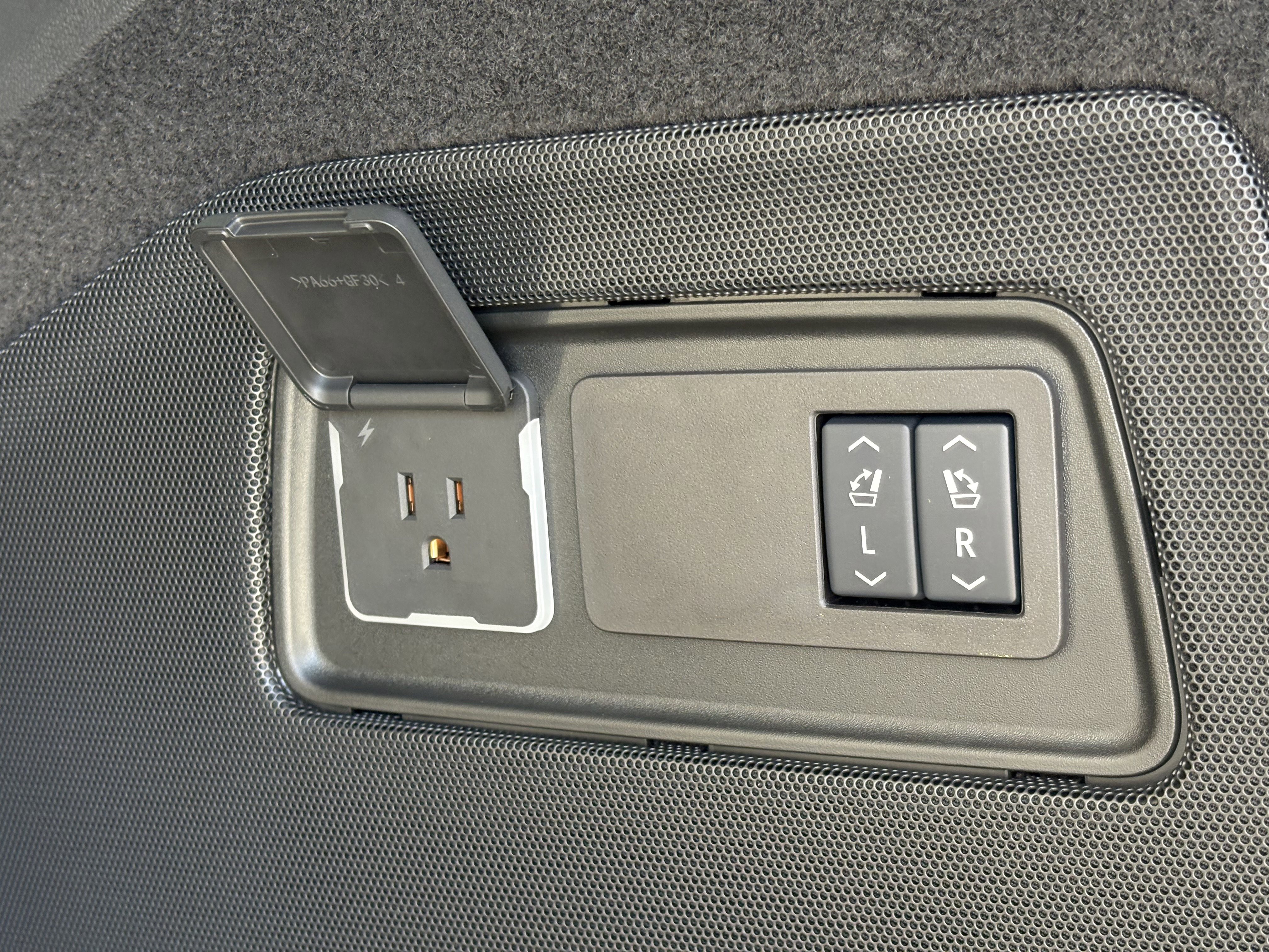 New 2026 Cadillac Escalade Platinum Sport image 10