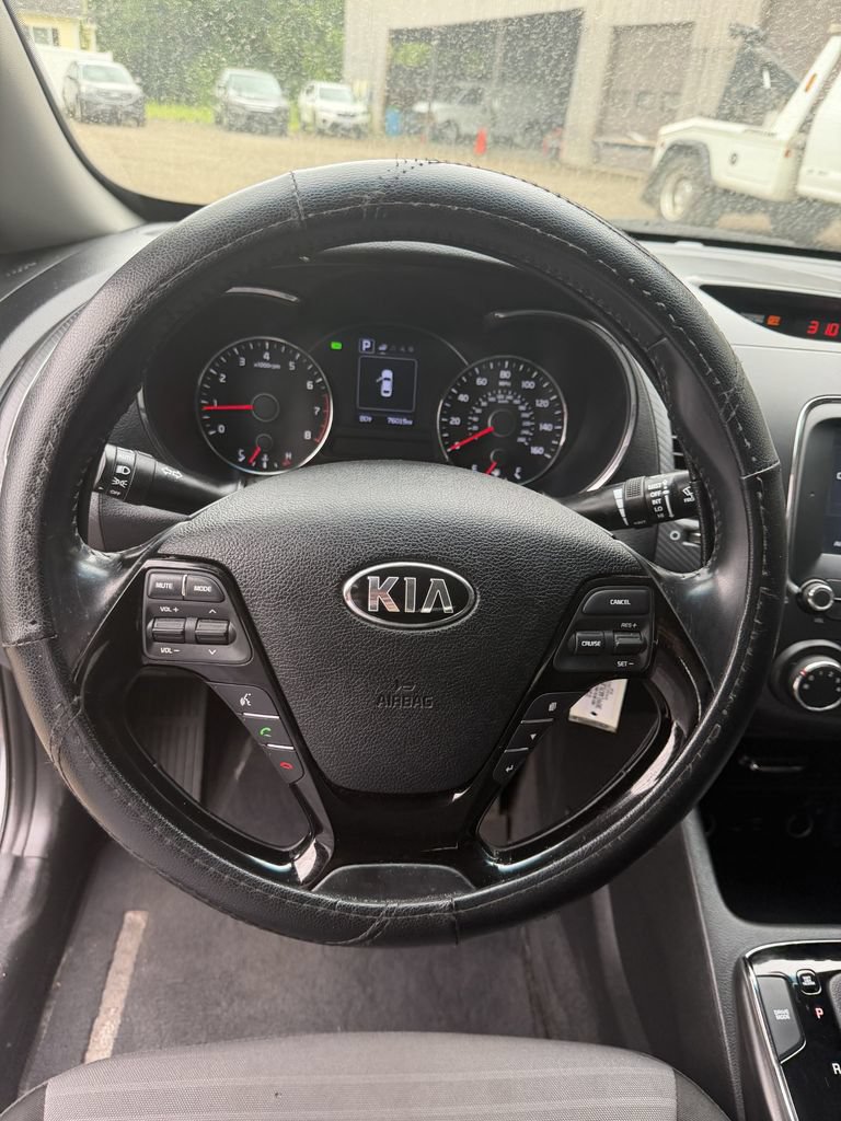 Used 2018 Kia Forte S FWD image 9