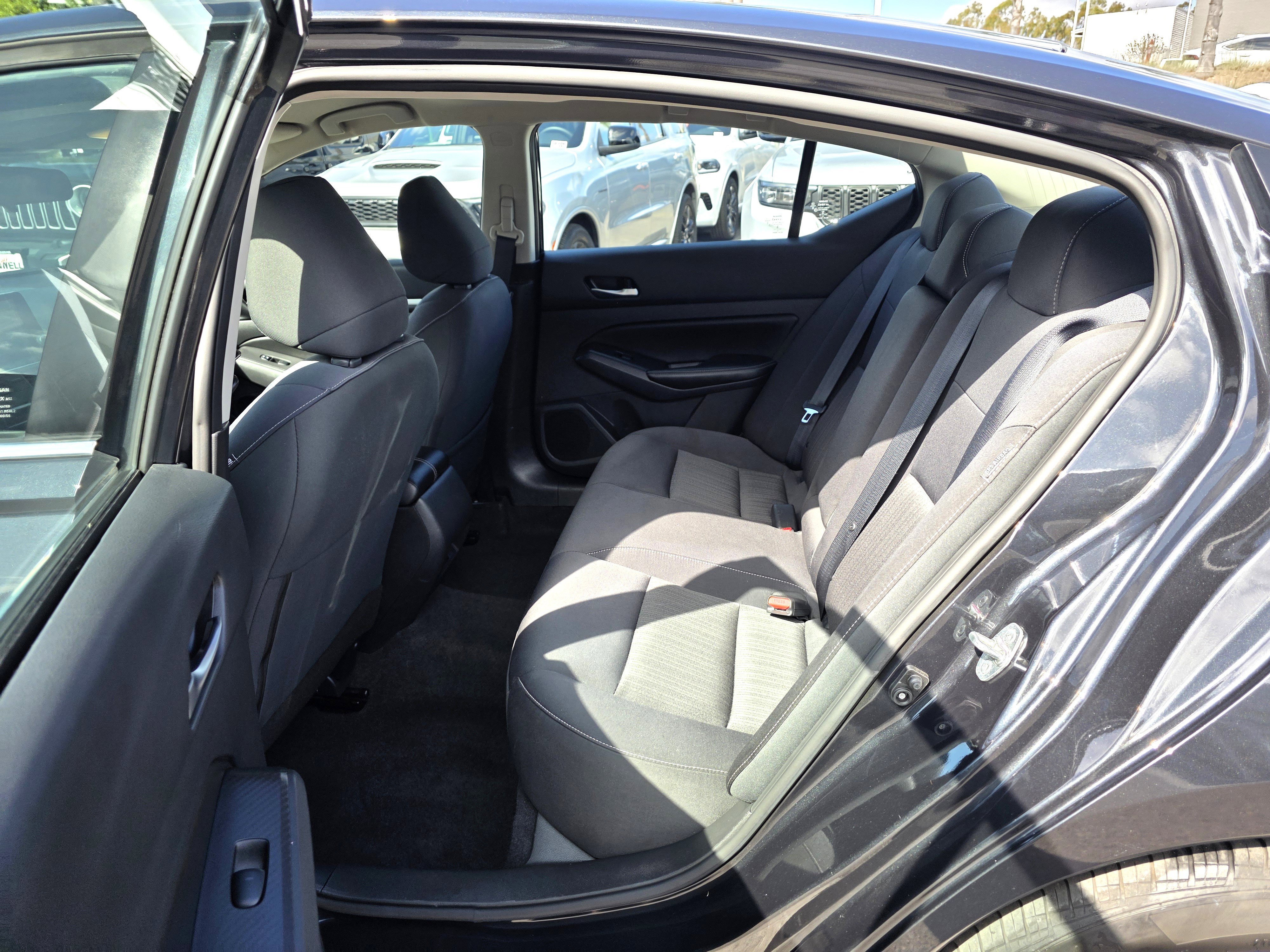 Used 2022 Nissan Altima 2.5 SV image 18