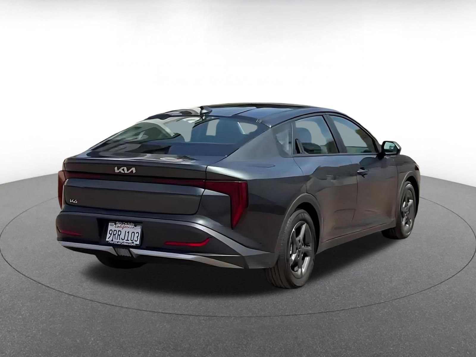 Used 2025 Kia K4 LXS image 14