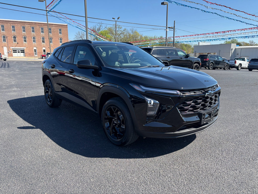 New 2026 Chevrolet Trax LT w/ Midnight Edition image 1