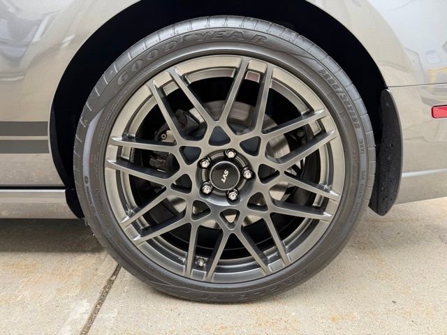 Used 2014 Ford Mustang Shelby GT500 w/ Equipment Group 821A image 28