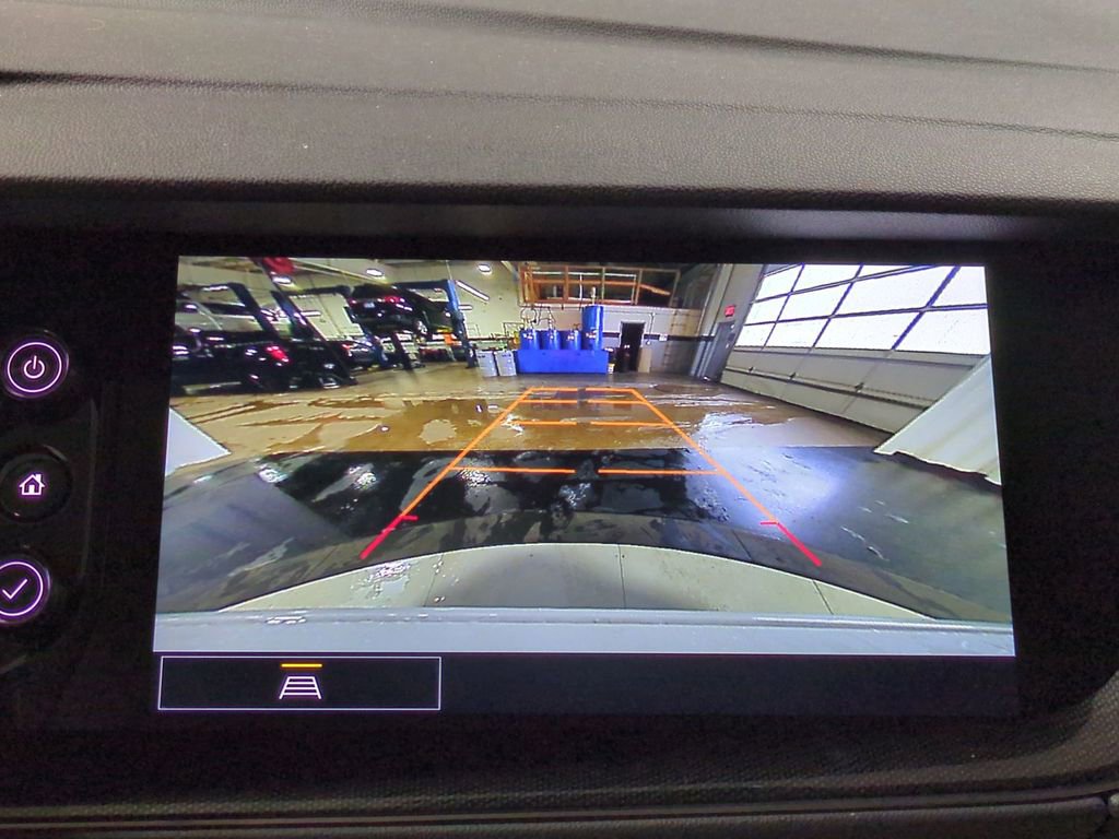 Used 2023 Buick Envision Preferred image 35