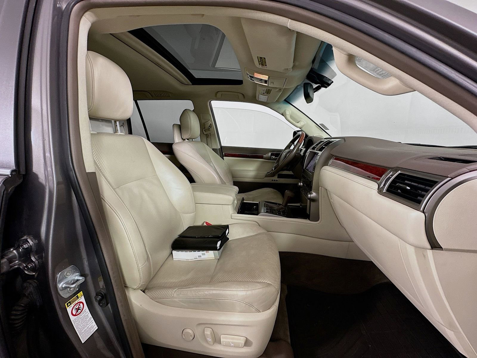 Used 2013 Lexus GX 460 Premium image 32