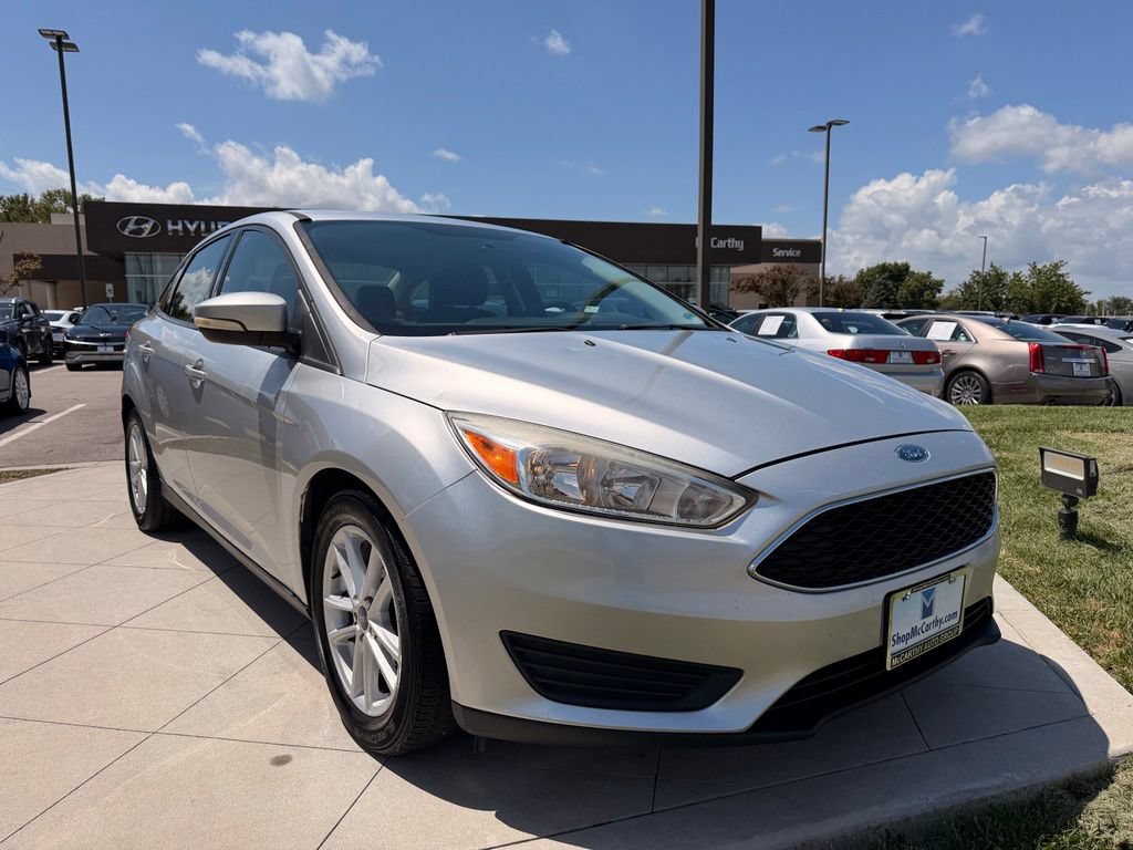 Used 2017 Ford Focus SE FWD image 11