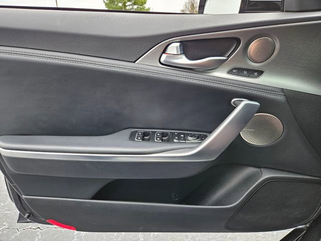 Used 2021 Kia Stinger GT1 image 29