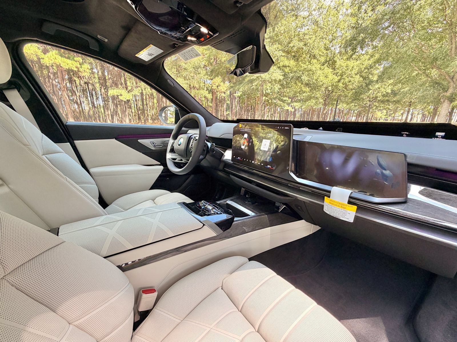 New 2027 BMW 740i w/ Executive Package RWD image 18