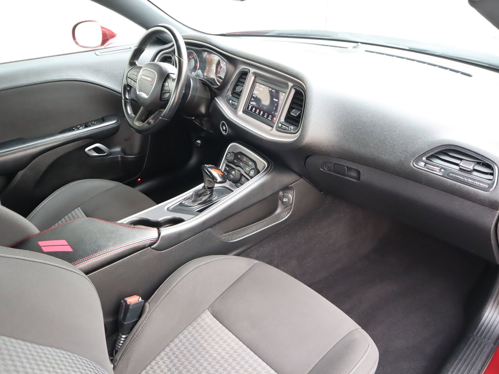 Used 2022 Dodge Challenger GT image 55