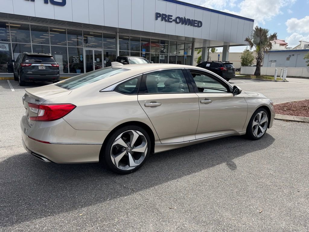 Used 2020 Honda Accord Touring image 3