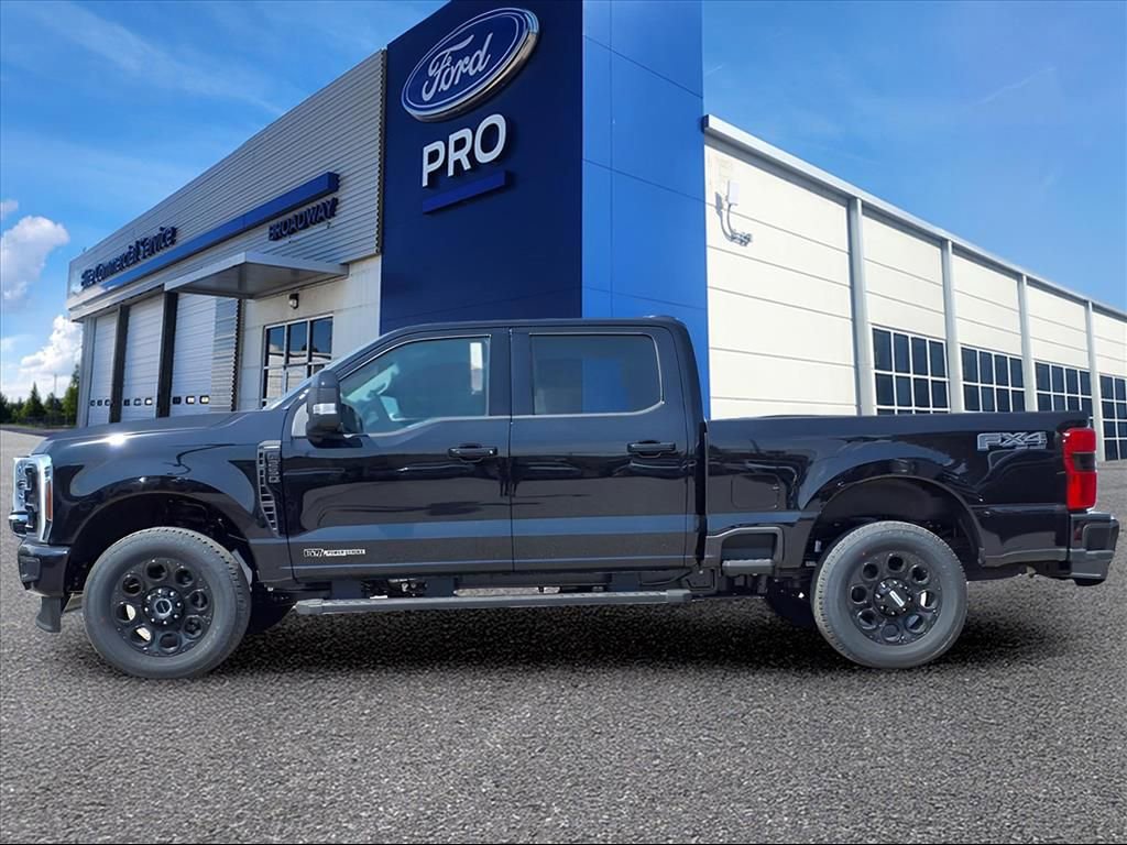 New 2026 Ford F250 Lariat w/ Black Appearance Package image 21
