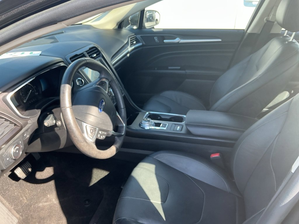 Used 2019 Ford Fusion Energi Titanium FWD image 15