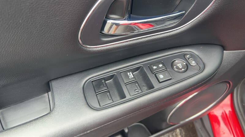 Used 2018 Honda HR-V EX-L image 17