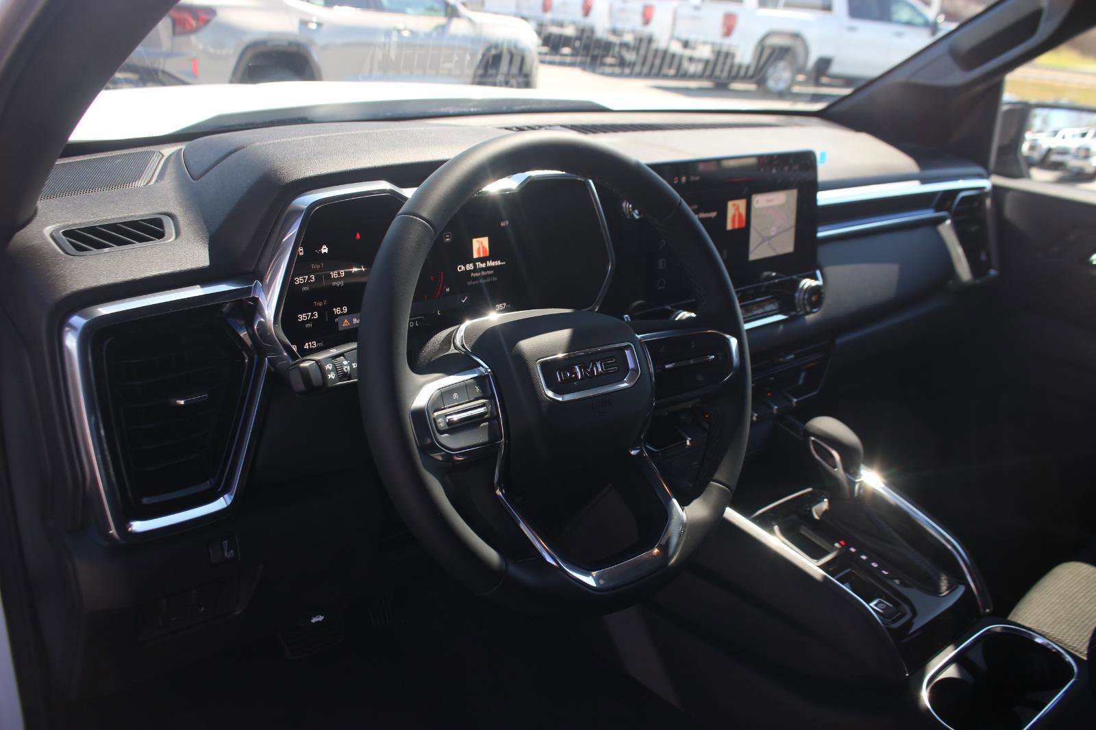 Used 2025 GMC Canyon Elevation w/ Convenience Package image 16