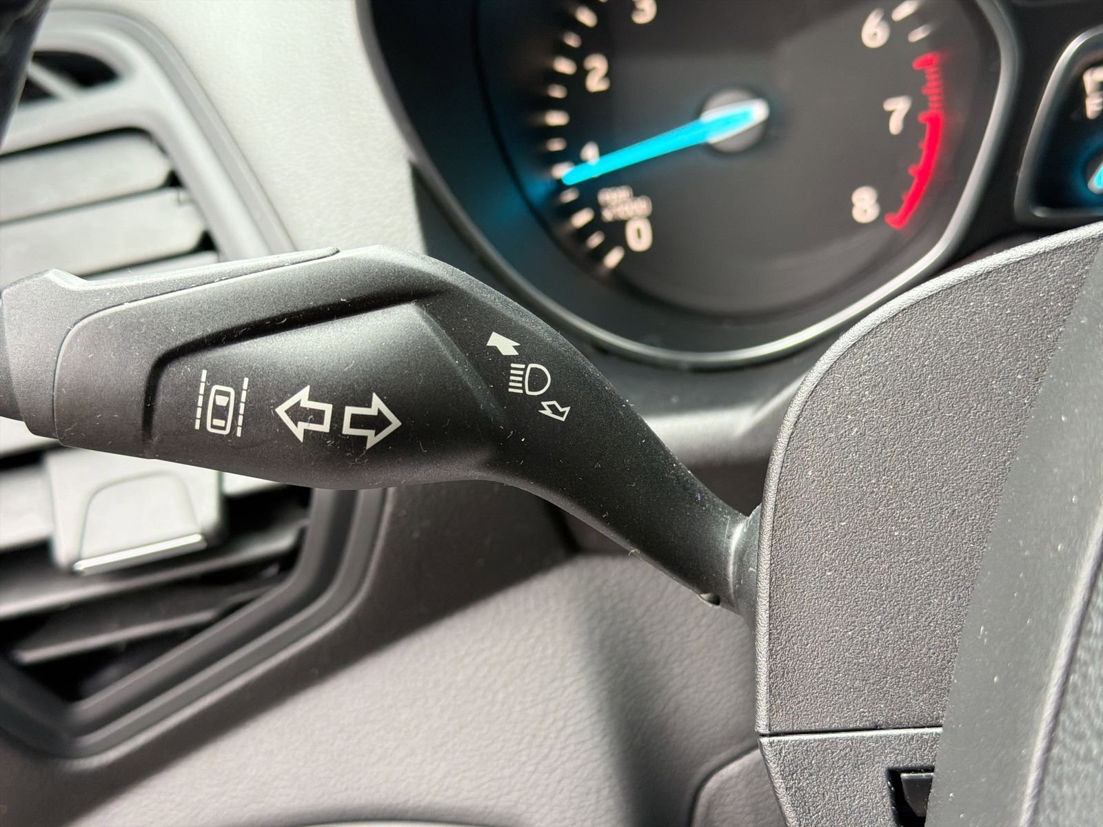 Used 2019 Ford Escape SEL AWD/4WD image 31