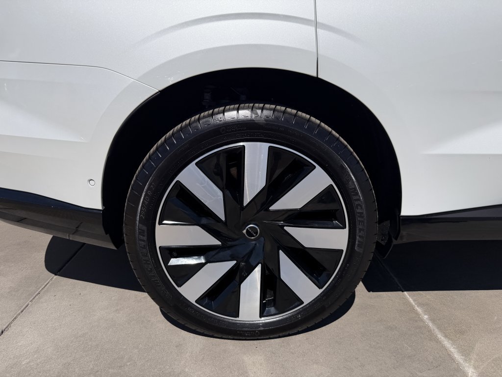 Used 2025 Volvo EX90 Ultra AWD/4WD image 15