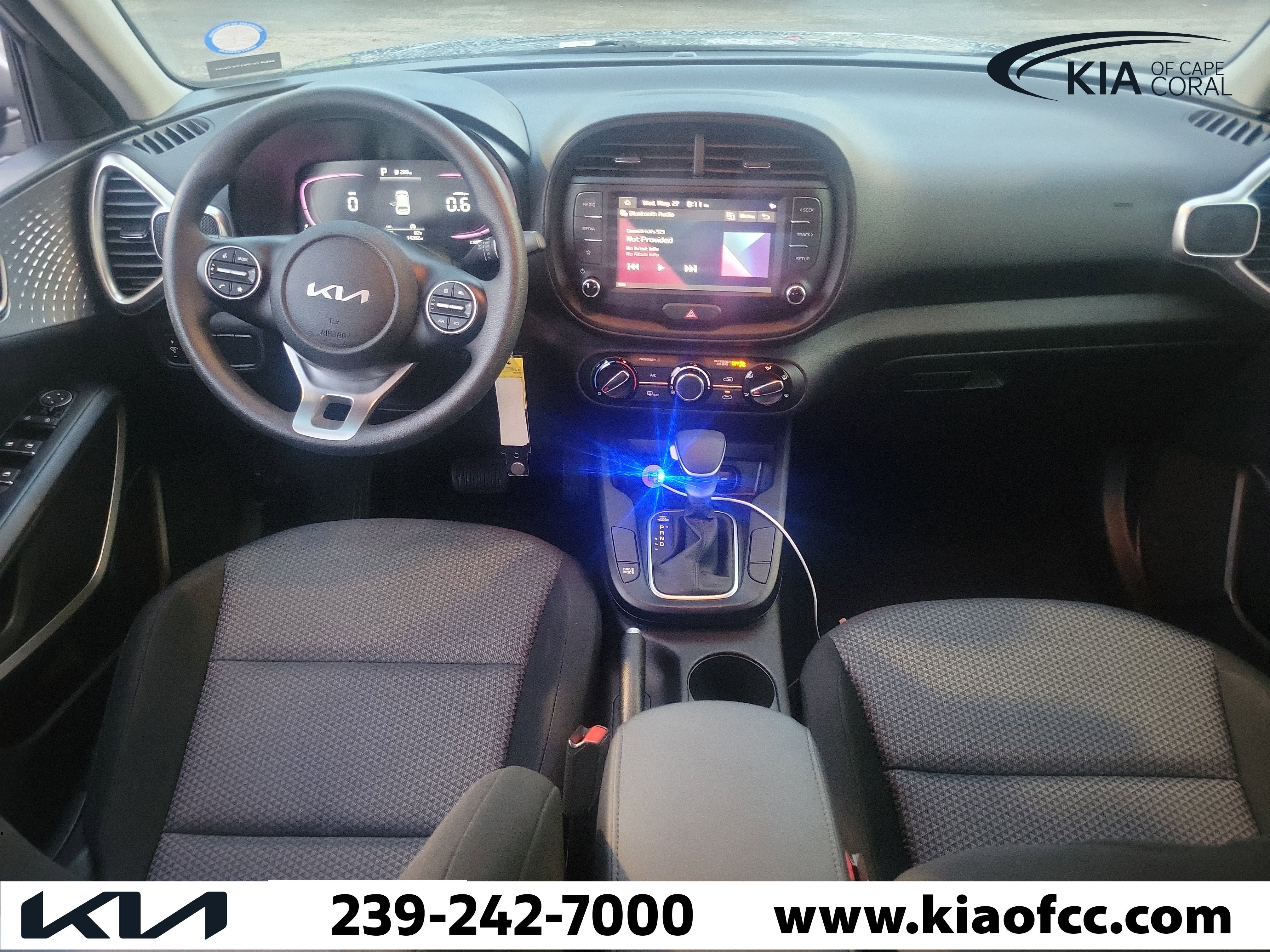 Certified 2023 Kia Soul LX FWD image 15
