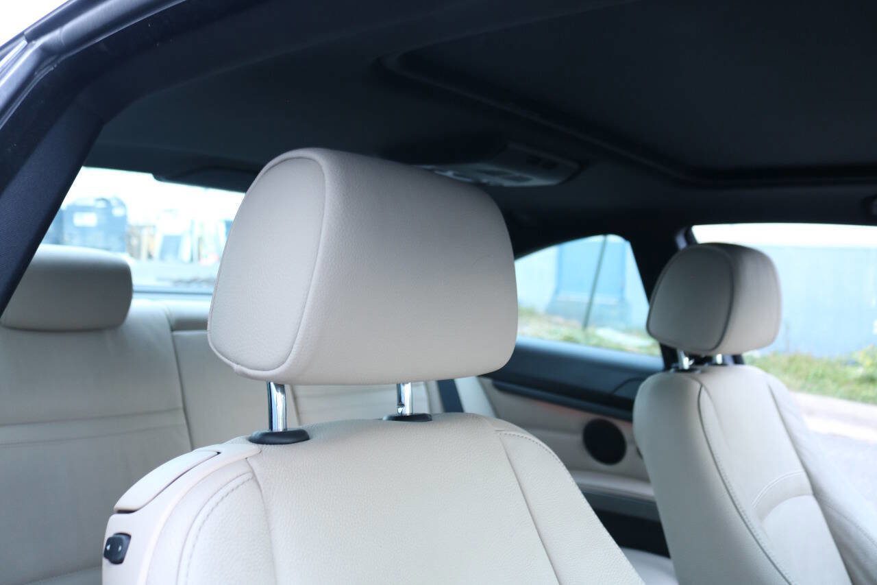 Used 2011 BMW 335is 335is 2dr Coupe image 17