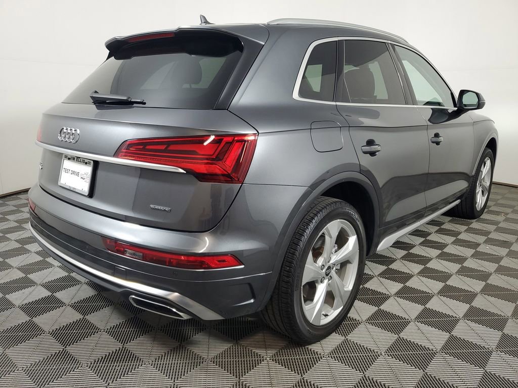 Used 2023 Audi Q5 2.0T Premium Plus w/ Premium Plus Package AWD/4WD image 6