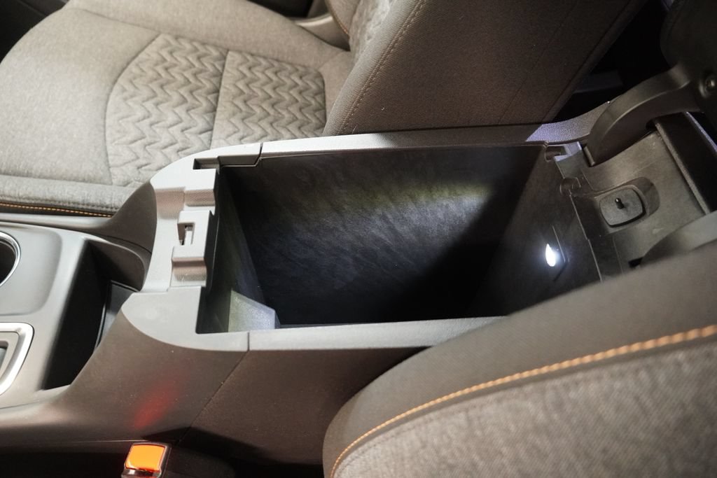 Certified 2024 Chevrolet Equinox LT w/ LPO, Floor Liner Package FWD image 26
