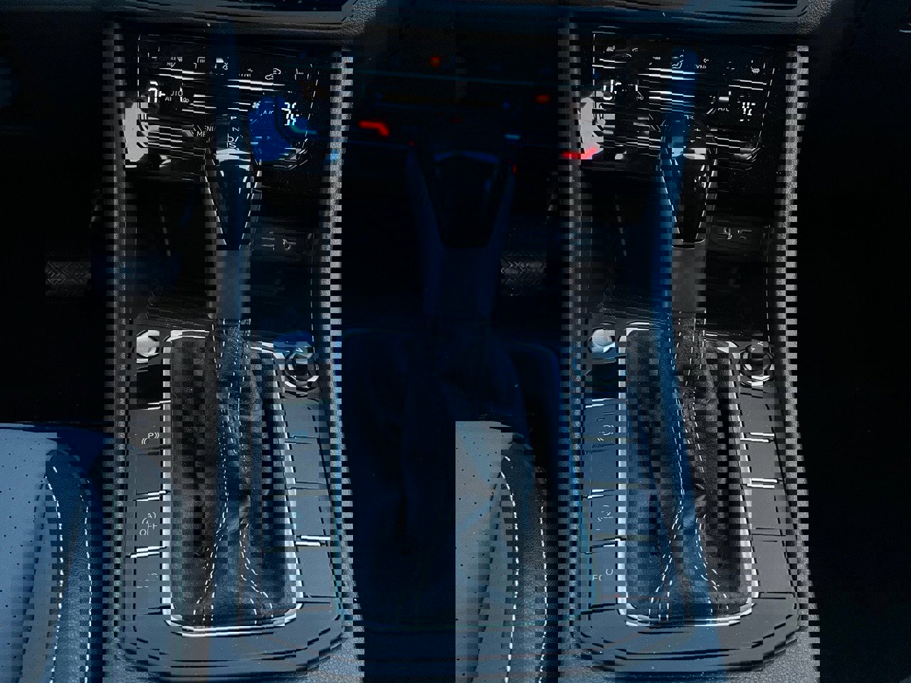 Used 2025 Volkswagen Jetta SE image 22