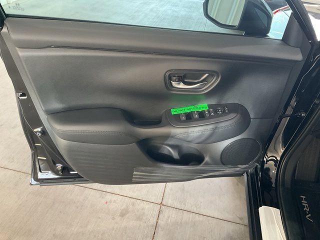 New 2026 Honda HR-V LX image 4