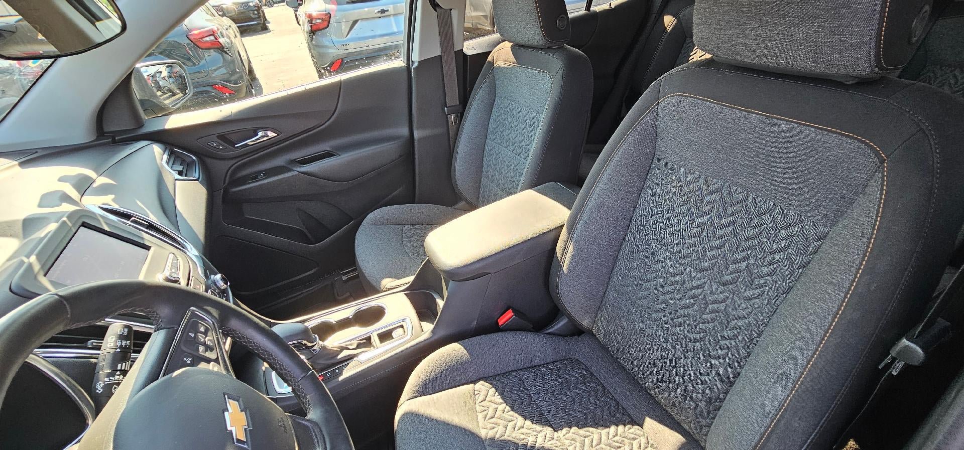 Used 2023 Chevrolet Equinox LT FWD image 10